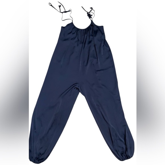 VICTORIA SECRET NAVY ADJUSTABLE STRAP HAREM SATIN JUMPSUIT SIZE XS - Picture 5 of 15